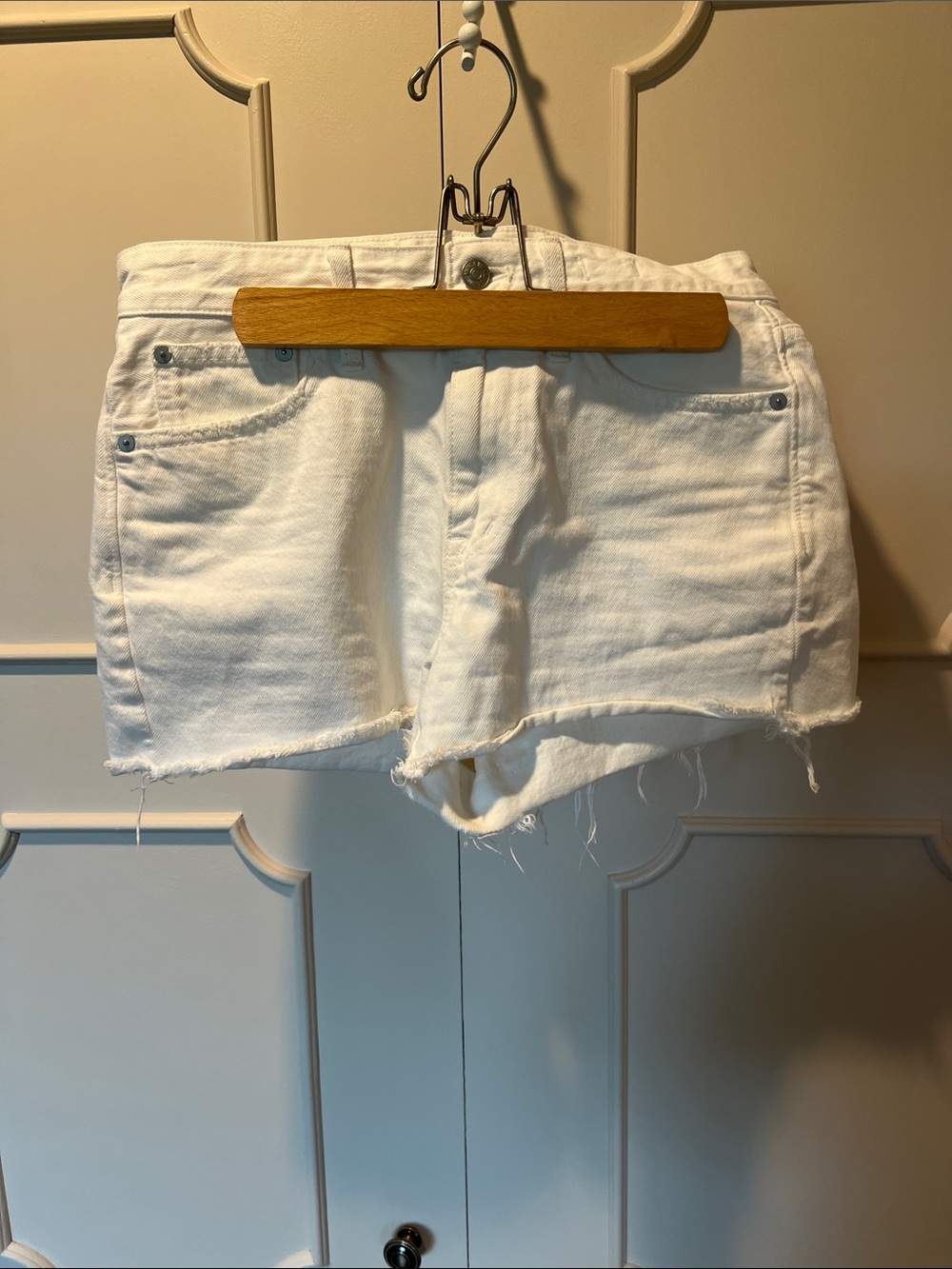 Madewell White Denim Cutoff Women's Shorts - Classic Summer Style